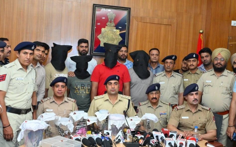 Tri-City Crackdown: Chandigarh Police Bust Interstate Arms Supply Gang, 8 Arrested; 14 Pistols Seized
