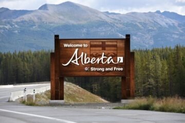 “Welcome to Alberta” $3.5M Alberta Border Sign Project Sparks Debate Over Spending Priorities