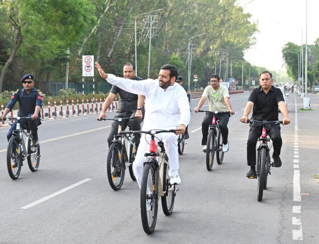 Haryana Chief Minister Nayab Singh Saini Promotes Energy Conservation and Healthy Living by Cycling in Chandigarh