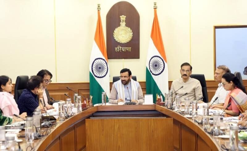 Haryana Chief Minister Mandates Piped Water, Smart Metering, and Unified Utility Permits for Modern Civic Network