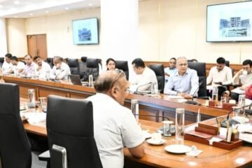 Accelerating Development: Chief Minister Mandates Swift Completion of Landmark Projects and Enhanced Job Fairs