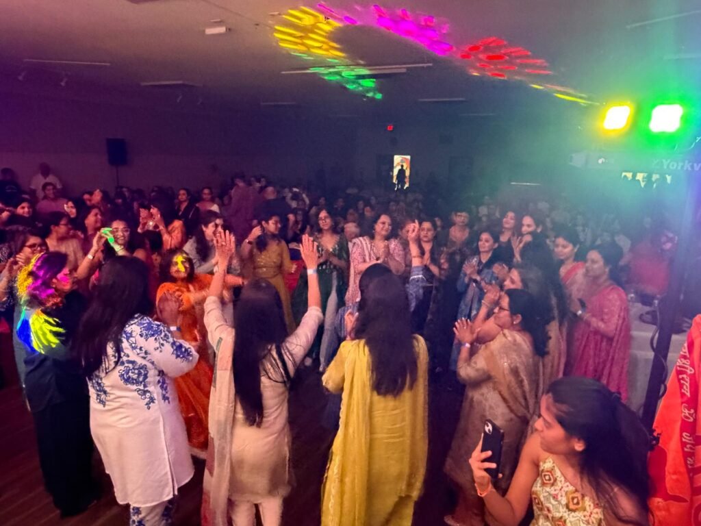 Bhakti, Beats & Bliss: Dhoom Events’ Bhajan Clubbing Draws Massive Participation, Creates a Spiritually Uplifting Evening