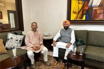Kewal Singh Dhillon Meets Industrialist Rajinder Gupta, Sparks Political Buzz in Punjab