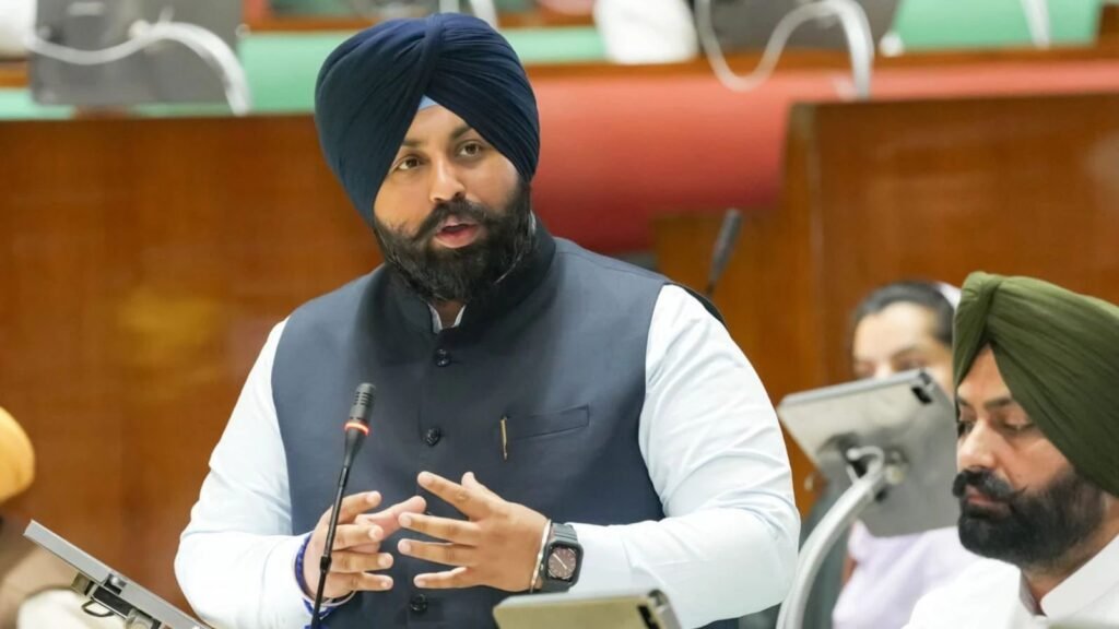 Punjab Education Minister Harjot Singh Bains Orders Probe into Amritsar Student Suicide, Abetment Case Registered Against School Management
