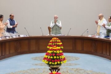 Cabinet Celebrates Historic Tenure as PM Modi Becomes Longest-Serving Elected Prime Minister