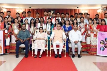 Haryana Governor Urges Youth to Become Job Creators and Contribute to Building a Developed India