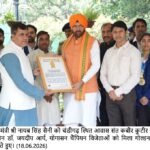 World Yogasana Championship Medalists Meet Haryana CM, Seek Recognition in State Sports Policy