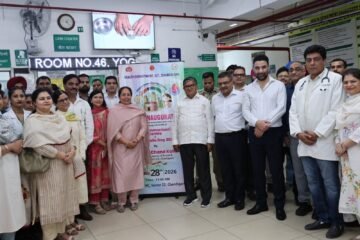 Chandigarh Administrator Gulab Chand Kataria Launches Pulse Polio Drive and Model Immunisation Centre in Sector 22