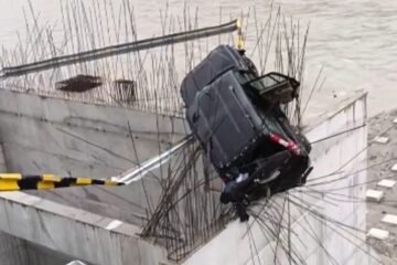 One Dead, Three Injured After SUV Hits Bridge Construction Site Near Atal Tunnel