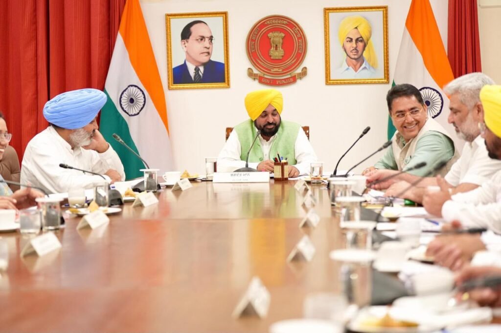 Punjab Cabinet Enhances Benefits and Plot Entitlements for Landowners During Land Acquisition