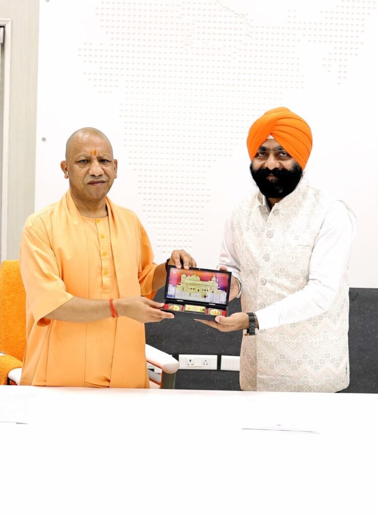 Uttar Pradesh Sikh Gurdwara Coordination Committee Delegation Meets Chief Minister Yogi Adityanath