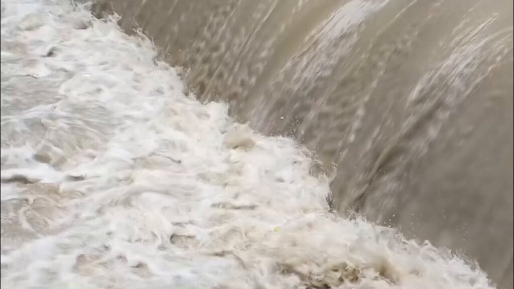 Heavy Showers Trigger Rise in Tamsa River, Authorities Keep Close Watch Near Tapkeshwar Temple