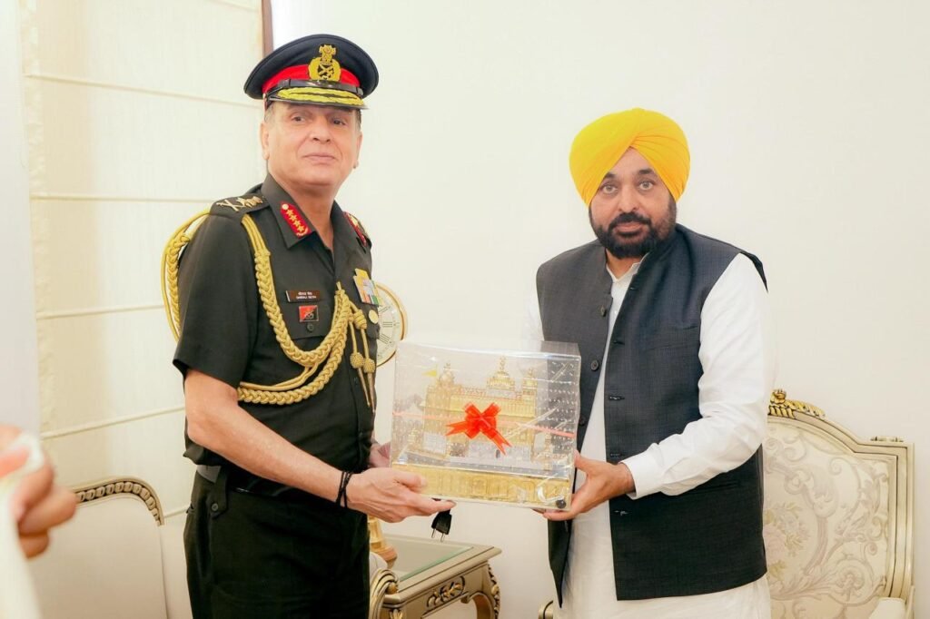 Punjab Chief Minister Bhagwant Singh Mann Calls for Enhanced Civil-Military Synergy in Meeting With Army Chief General Dhiraj Seth