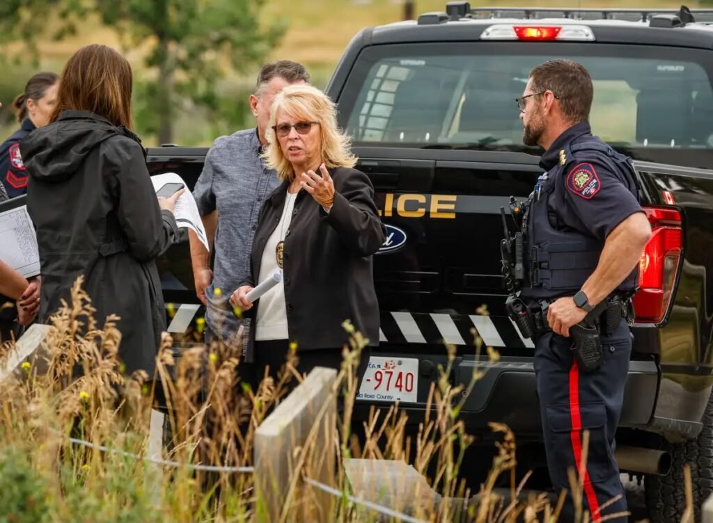 CALGARY POLICE OFFICER SHOT DURING TRAFFIC STOP , SUSPECT FOUND DEAD IN BOW RIVER