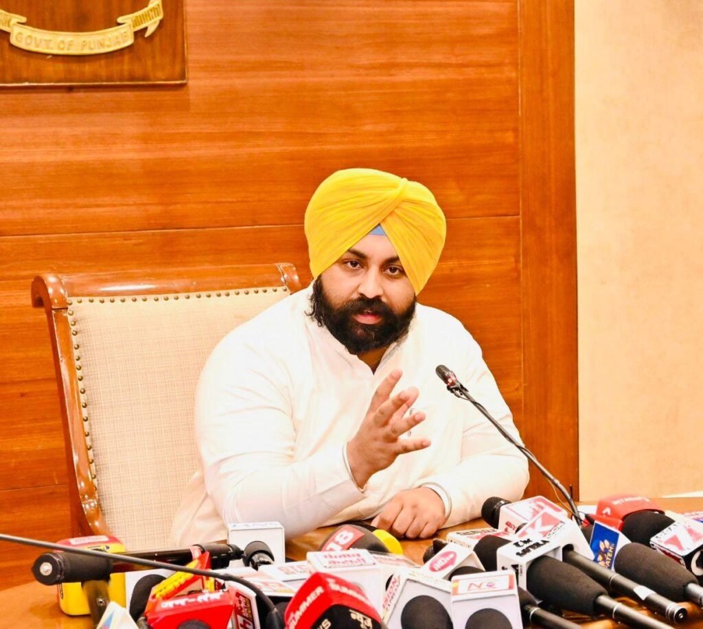Punjab to Honour 75 Educators with State Teacher Awards on Teachers’ Day