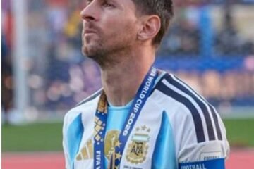Cristiano Ronaldo Offers Condolences to Lionel Messi Following Death of Father Jorge Messi