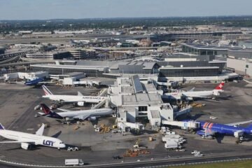 Hundreds of US Flights Disrupted After Construction Crew Damages Air Traffic Communications Line