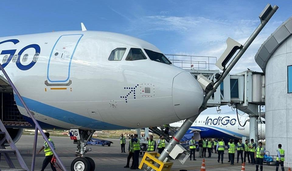 IndiGo Aircraft Strikes Docking Pole While Parking at Srinagar Airport, All Passengers Safe
