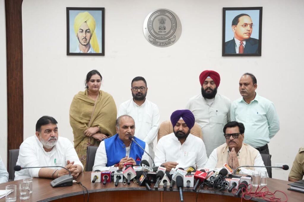 ‘Hamare Ram’ Live Play to Be Staged in Ludhiana on September 25-26; Ashutosh Rana to Play Ravana