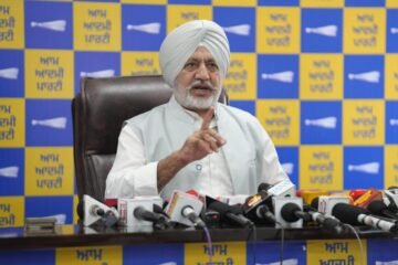 AAP Questions Silence of Akali, Congress and BJP Leaders Over Allegations Against Amarjit Singh Chawla