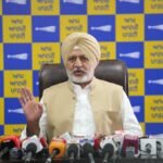 AAP Questions ₹1 Lakh Bank Transfer From SGPC Account to Bahrain Woman, Demands Answers From Harjinder Dhami and Sukhbir Badal