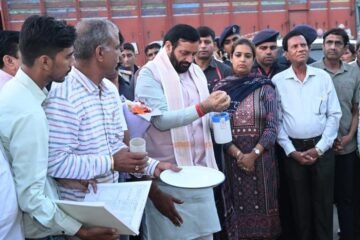 Haryana Guarantees Complete Paddy Purchase as Nayab Singh Saini Inspects Ladwa Grain Market