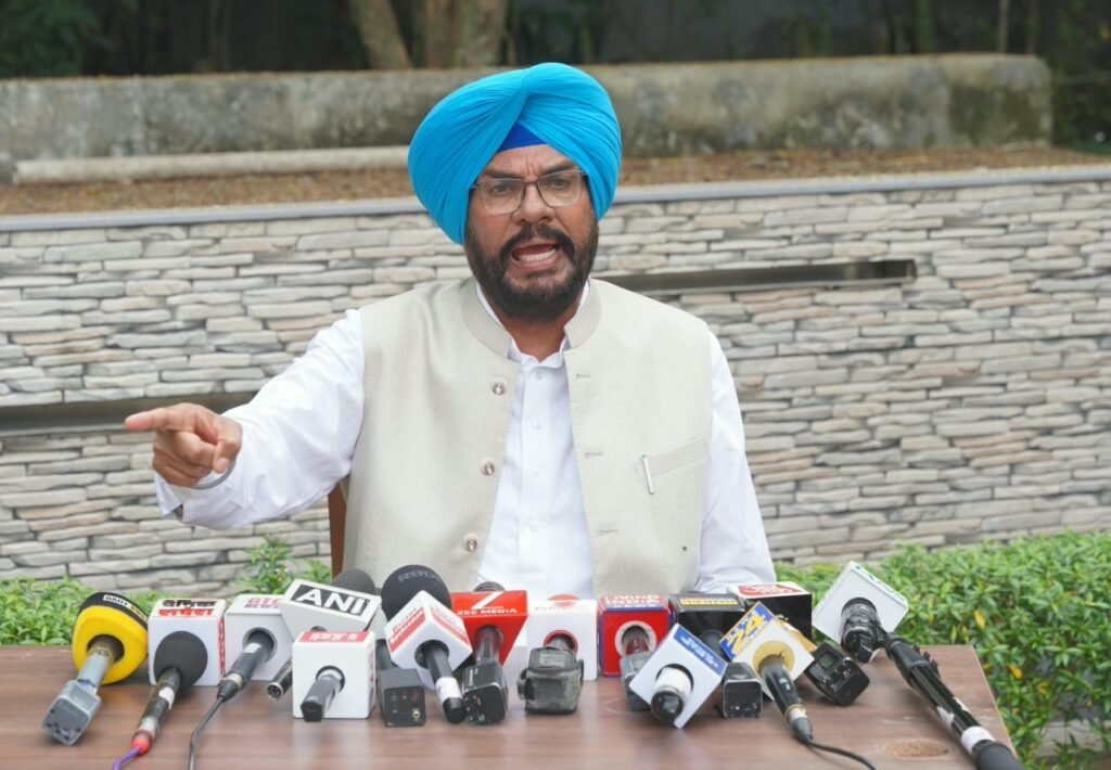 AAP Denounces CBI Raids as Politically Motivated, Demands Apology from BJP