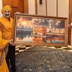 Rajnath Singh Gifts Golden Temple Picture to Outgoing IAF Chief AP Singh, Praises Role in Operation Sindoor